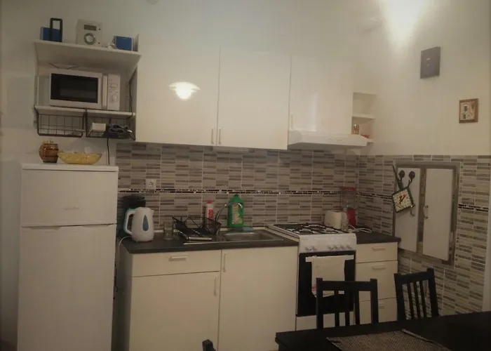 Studio Apartment Diana